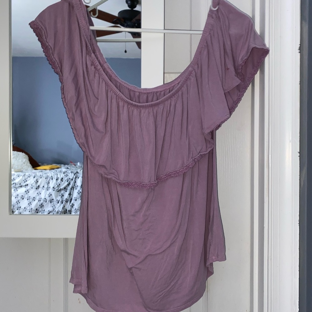 American Eagle off the shoulder top